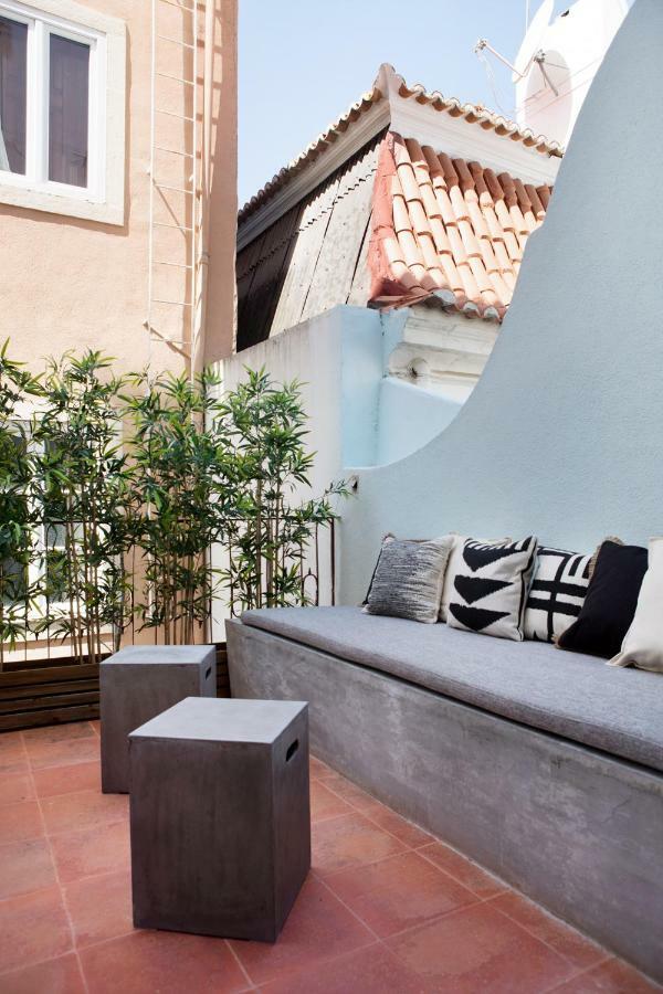Renovated Charming Apartment With Terrace In Lapa ลิสบอน ภายนอก รูปภาพ